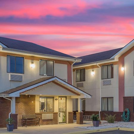 Super 8 By Wyndham Appomattox Va Exterior foto